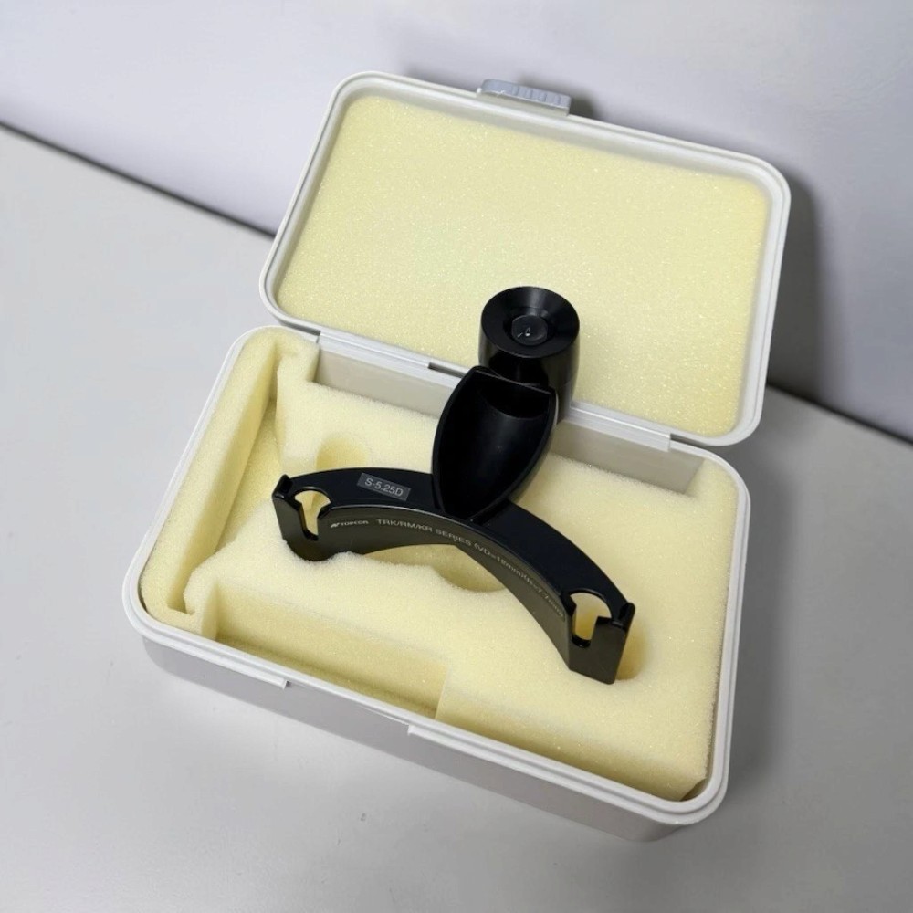 Topcon KR-800s Auto Kerato-Refractometer/ Visual Acuity - Used 2 Topcon KR-800s Auto Kerato-Refractometer/ Visual Acuity - Used - Image 2