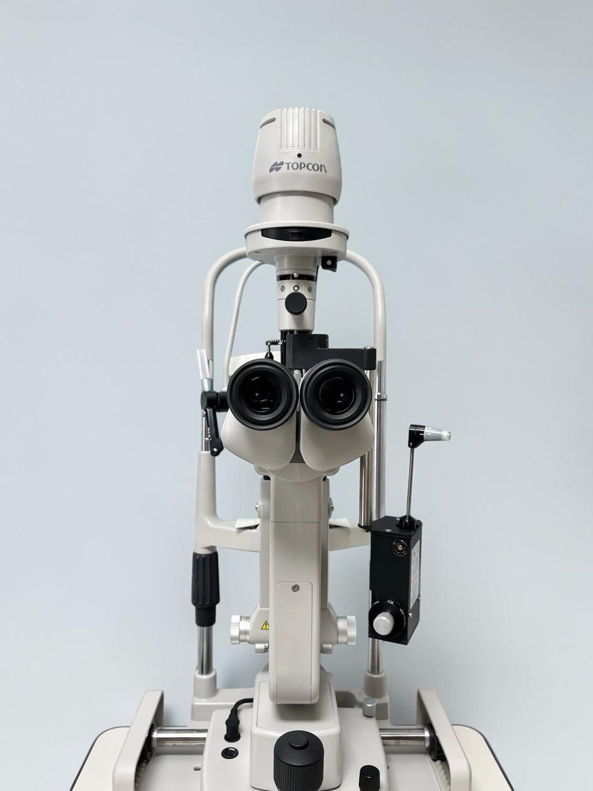 Topcon SL-D7 Slit Lamp w/Tonometer- Used 2 Topcon SL-D7 Slit Lamp w/Tonometer- Used – Front View