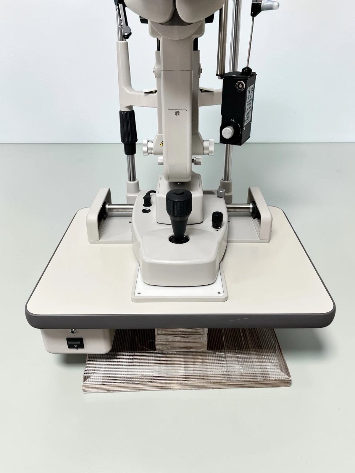 Topcon SL-D7 Slit Lamp w/Tonometer- Used 3 Topcon SL-D7 Slit Lamp w/Tonometer- Used – Side View