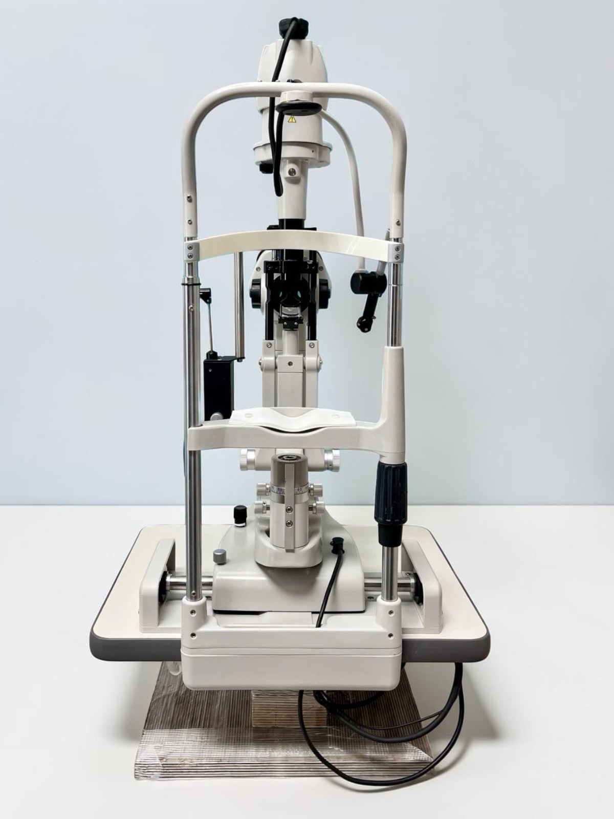 Topcon SL-D7 Slit Lamp w/Tonometer- Used 5 Topcon SL-D7 Slit Lamp w/Tonometer- Used – Detail View 1