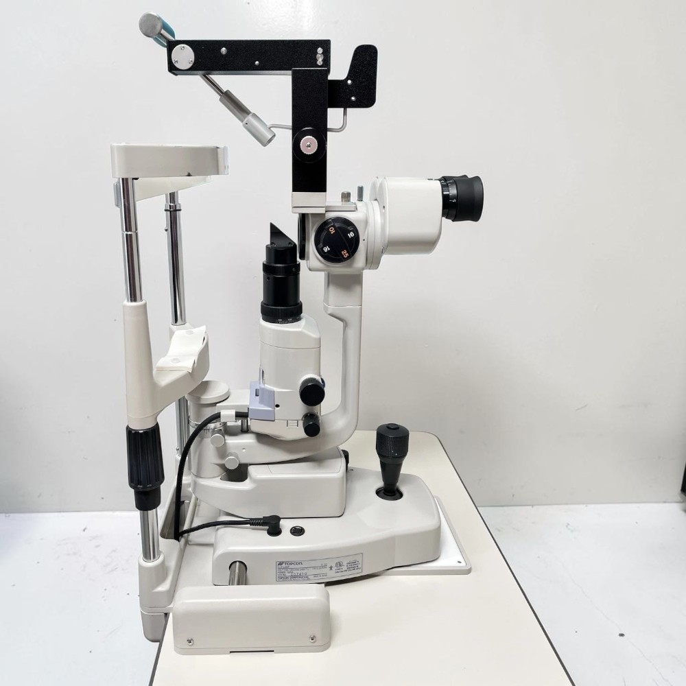 Topcon SL-D2 Slit Lamp w/ Haag Streit 870 Tonometer, Electric Table - Used 10 Topcon SL-D2 Slit Lamp w/ Haag Streit 870 Tonometer, Electric Table - Used - Image 10
