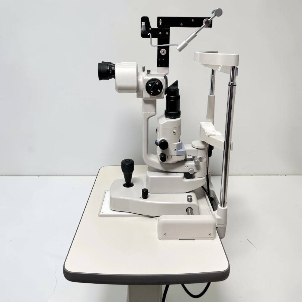 Topcon SL-D2 Slit Lamp w/ Haag Streit 870 Tonometer, Electric Table - Used 6 Topcon SL-D2 Slit Lamp w/ Haag Streit 870 Tonometer, Electric Table - Used - Image 6