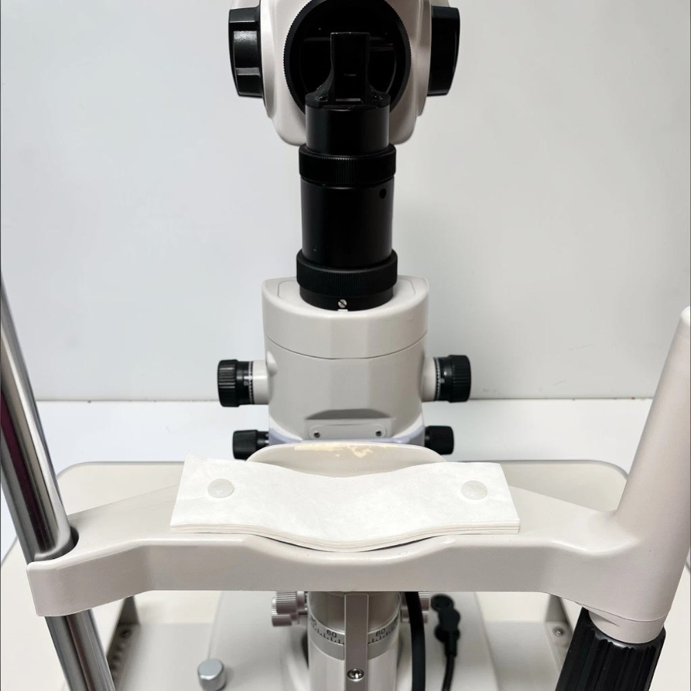 Topcon SL-D2 Slit Lamp w/ Haag Streit 870 Tonometer, Electric Table - Used 8 Topcon SL-D2 Slit Lamp w/ Haag Streit 870 Tonometer, Electric Table - Used - Image 8