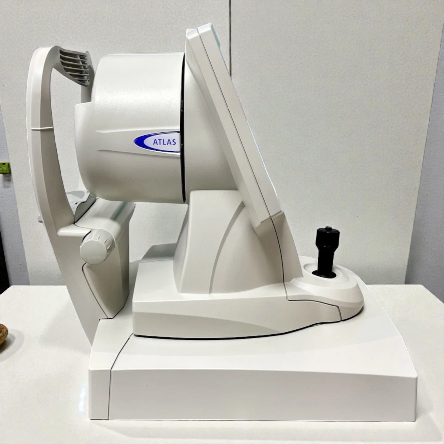 Zeiss Atlas - 9000 - Corneal Topographer Win 10 - Used 2 Zeiss Atlas - 9000 - Corneal Topographer Win 10 - Used - Image 2