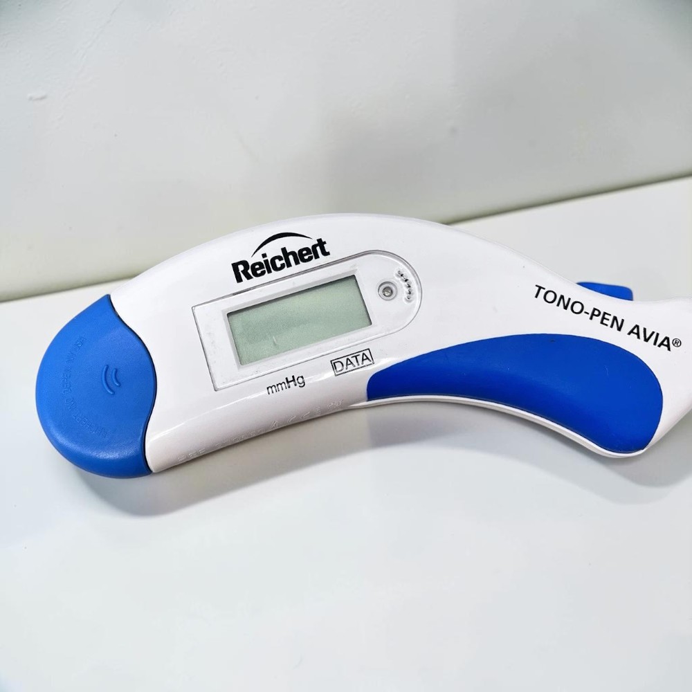Reichert Avia Tono-Pen/ Tonometer w/ Case - Used 8 Reichert Avia Tono-Pen/ Tonometer w/ Case - Used - Image 8