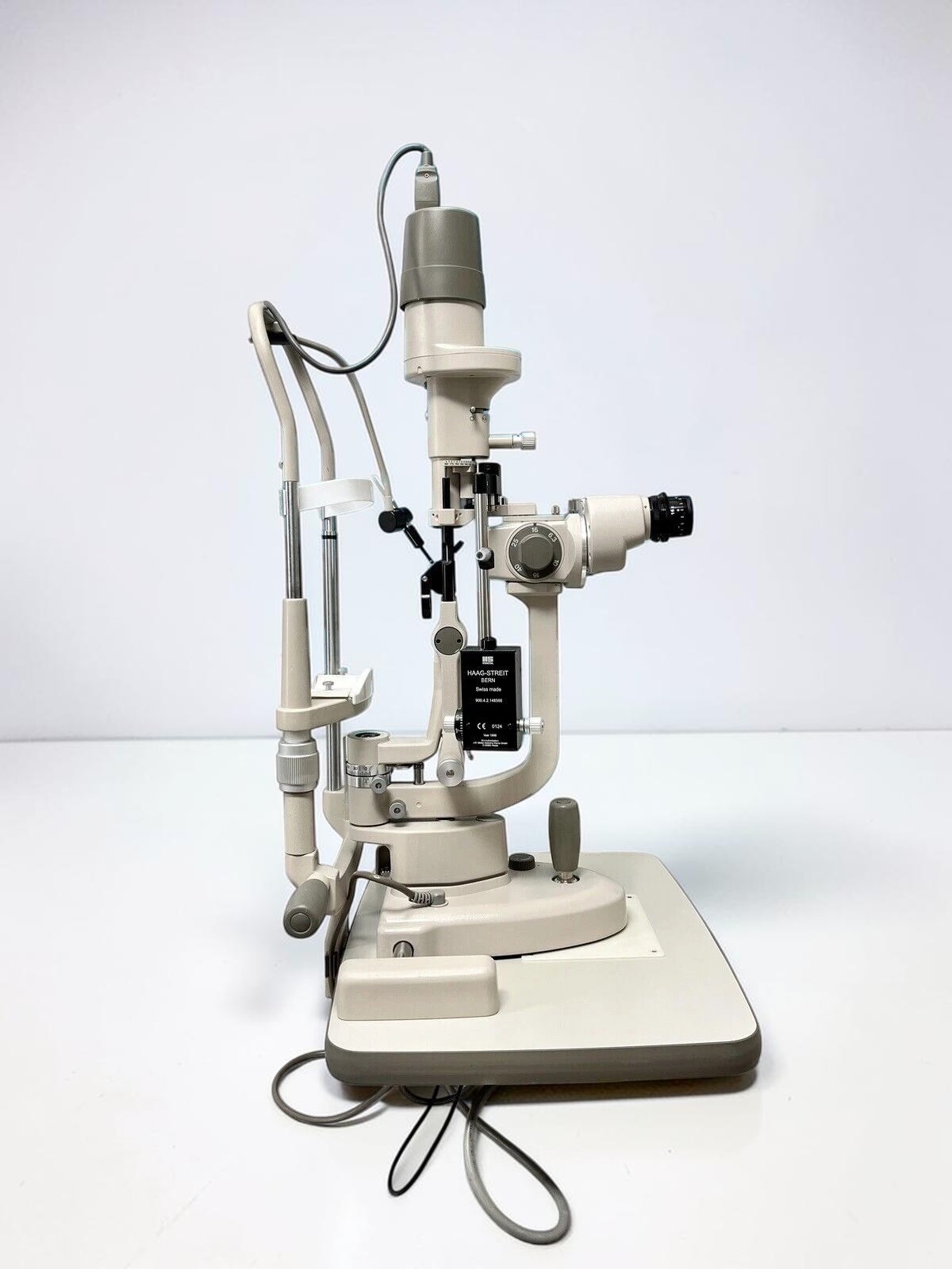 Marco G5 Ultra Slit Lamp with Haag Streit 900 Tonometer - Used 3 Marco G5 Ultra — eyepieces and 5-step magnification turret