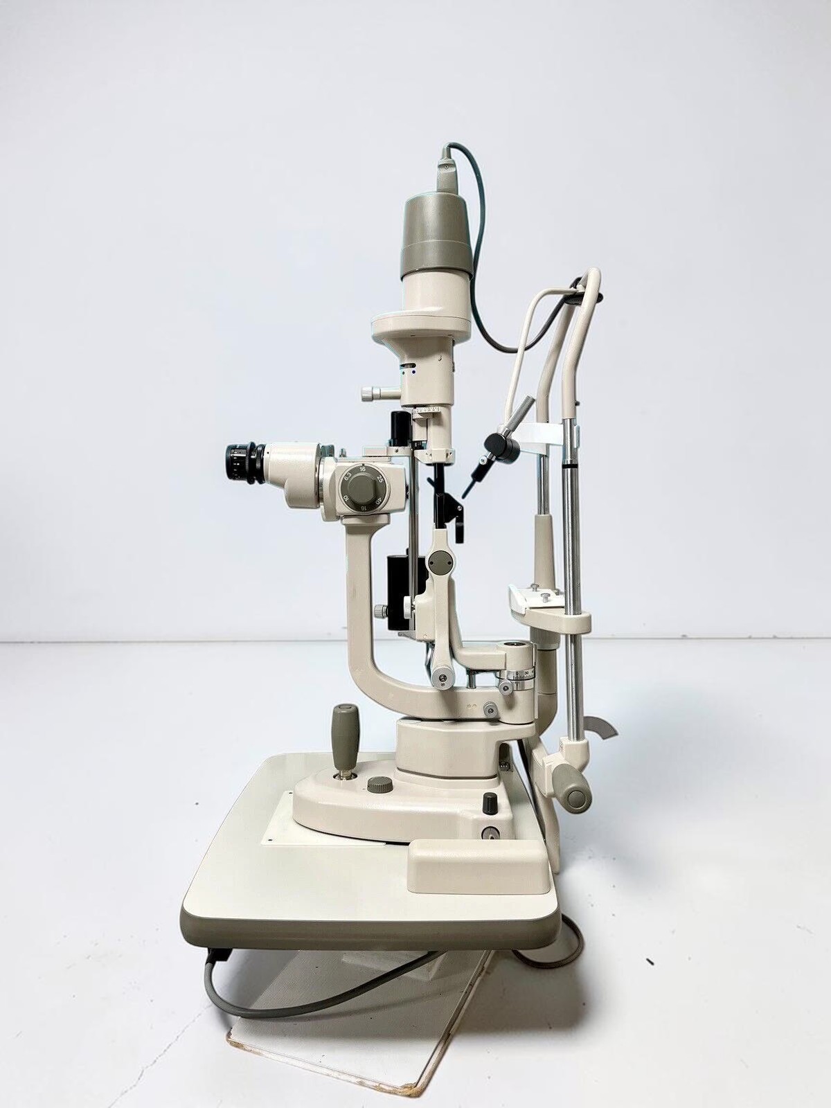Marco G5 Ultra Slit Lamp with Haag Streit 900 Tonometer - Used 6 Marco G5 Ultra used — chinrest and headrest patient interface