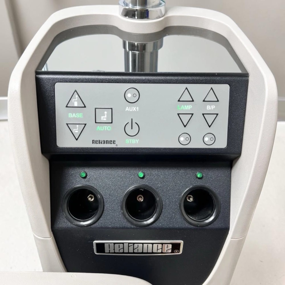 Reliance FX920 Power Tilt Ophthalmic Auto Exam Chair w/ 7900 Stand - Used 2 Reliance FX920 Power Tilt Ophthalmic Auto Exam Chair w/ 7900 Stand - Used – Front View