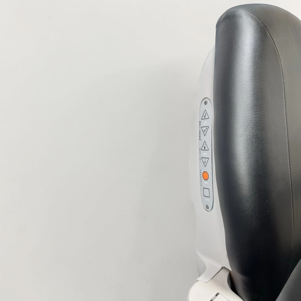 Reliance Lane: FX920 Power Tilt Auto Chair, 7900 Stand w/ Slit Lamp, Phoropter - Used 11 Reliance Lane: FX920 Power Tilt Auto Chair, 7900 Stand w/ Slit Lamp, Phoropter - Used – Detail View 7