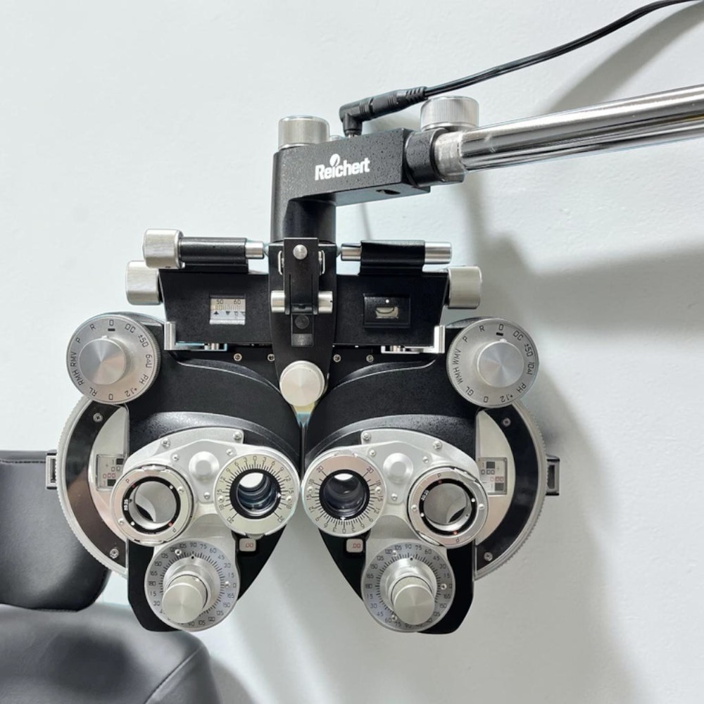 Reliance Lane: FX920 Power Tilt Auto Chair, 7900 Stand w/ Slit Lamp, Phoropter - Used 3 Reliance Lane: FX920 Power Tilt Auto Chair, 7900 Stand w/ Slit Lamp, Phoropter - Used – Side View
