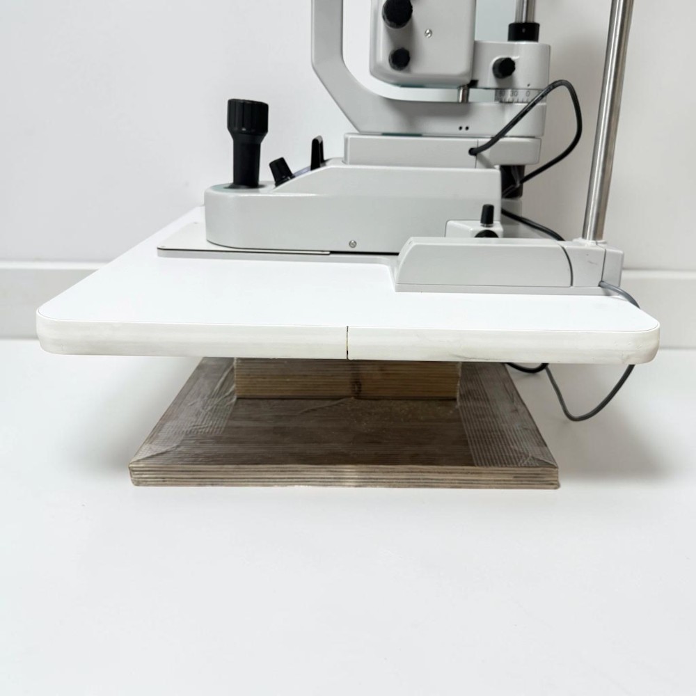 Carl Zeiss SL 130 Slit Lamp - Used 8 Carl Zeiss SL 130 Slit Lamp - Used - Image 8