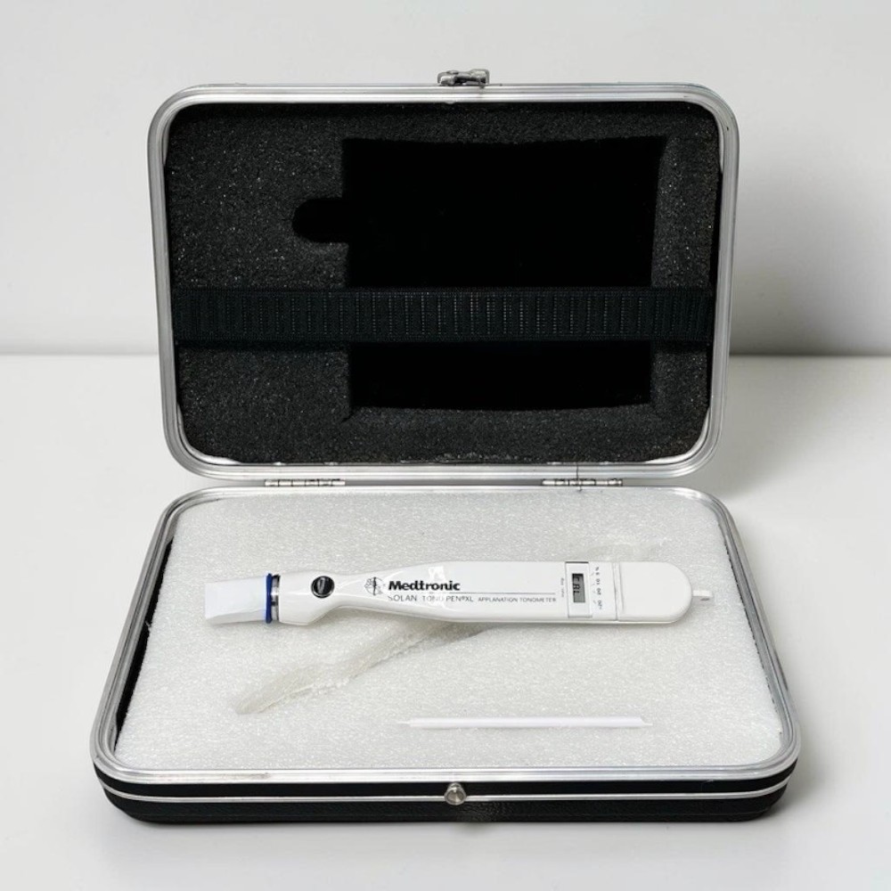 Medtronic Solan XL Applanation Tonometer / Tono-Pen with Case - Used 1 Medtronic Solan XL Applanation Tonometer / Tono-Pen with Case - Used