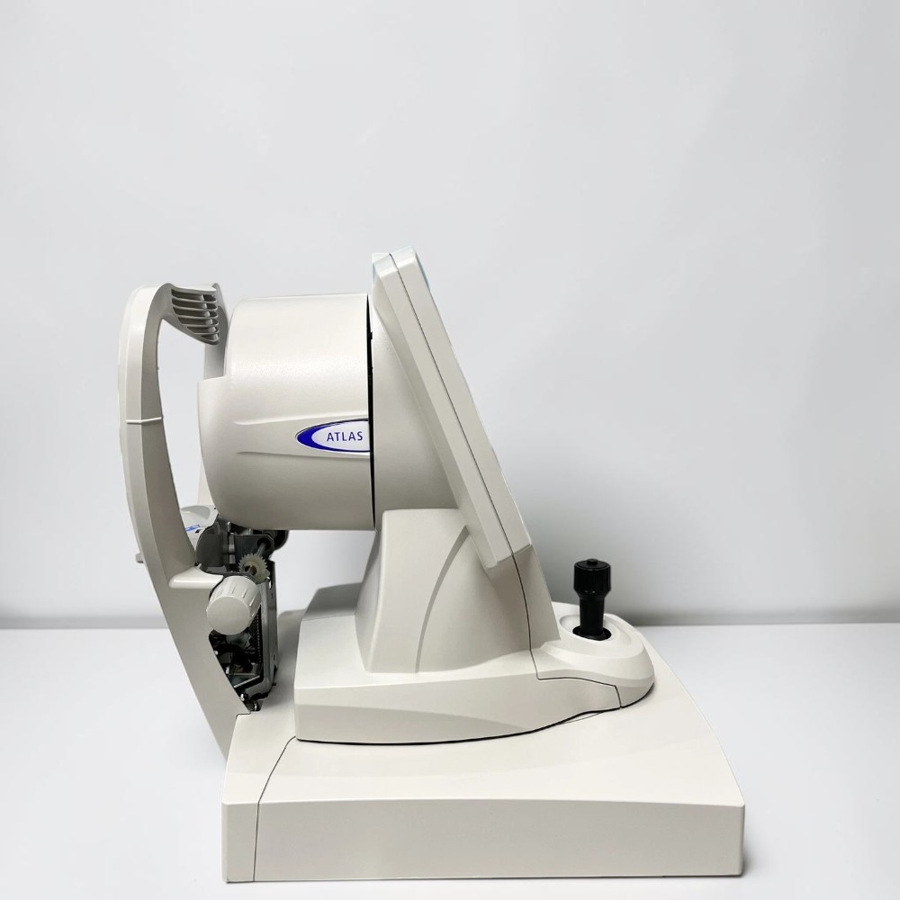 Zeiss Atlas 9000 Corneal Topographer w/ Windows XP - Used 2 Zeiss Atlas 9000 corneal topographer used — front view Placido disc