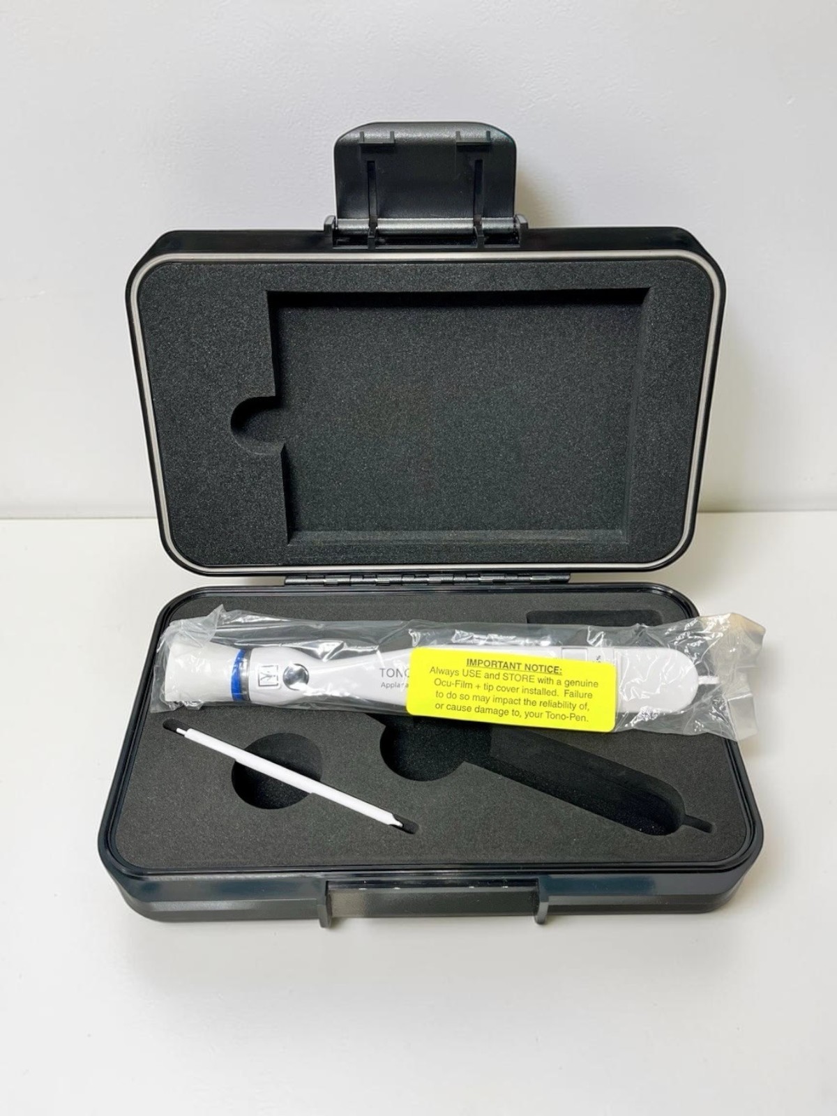 Reichert XL Applanation Tonometer/ Tono-Pen with Case 7 Reichert XL Applanation Tonometer/ Tono-Pen with Case