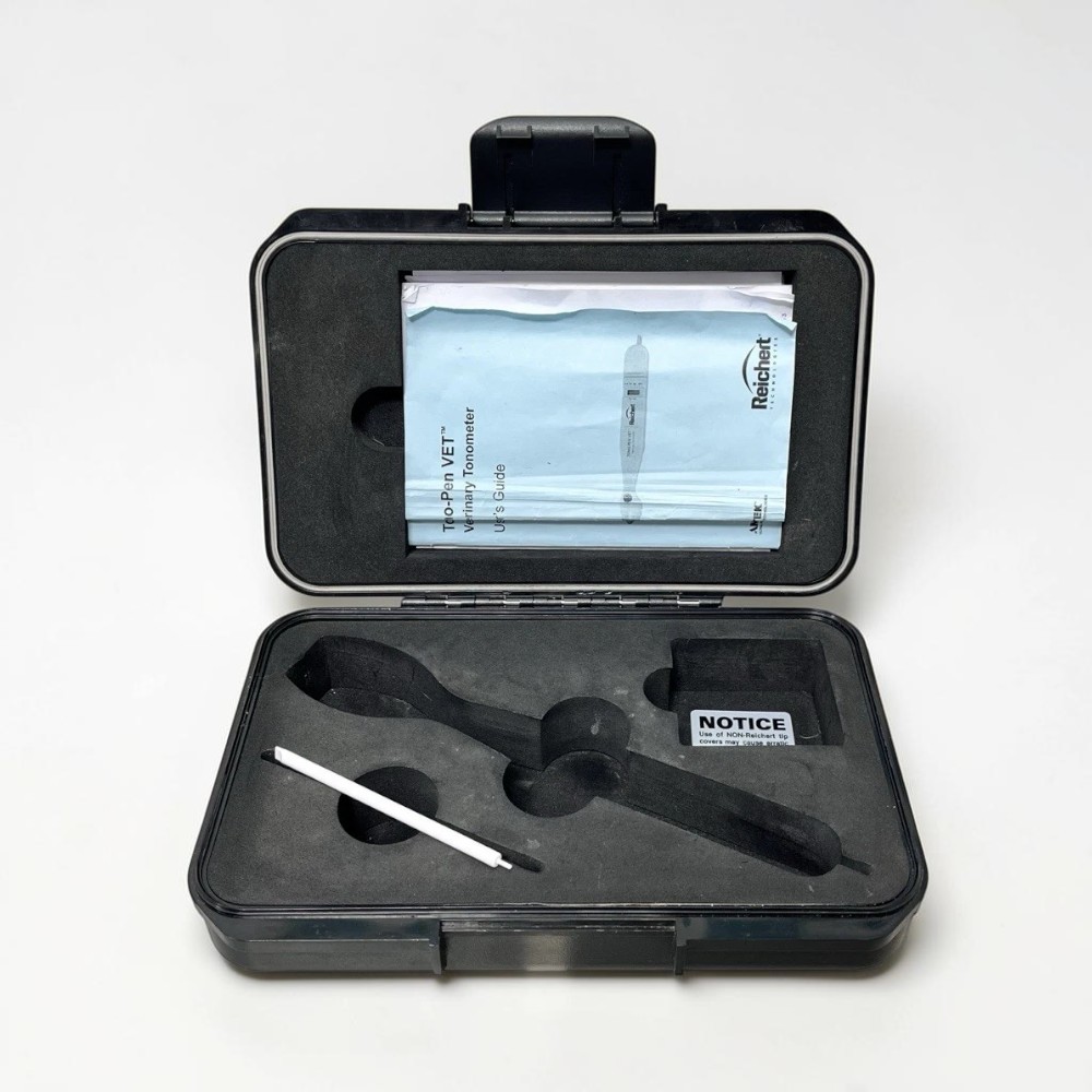 Reichert Tono-Pen VET Veterinary Tonometer w/ Case - Used 5 Reichert Tono-Pen VET used — Ocu-Cel battery compartment