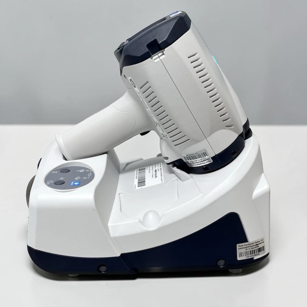 Nidek HandyRef-K Handheld/ Portable Ref/Keratometer with Station, Carrying Case - Used 9 Nidek HandyRef-K Handheld/ Portable Ref/Keratometer with Station, Carrying Case - Used - Image 9