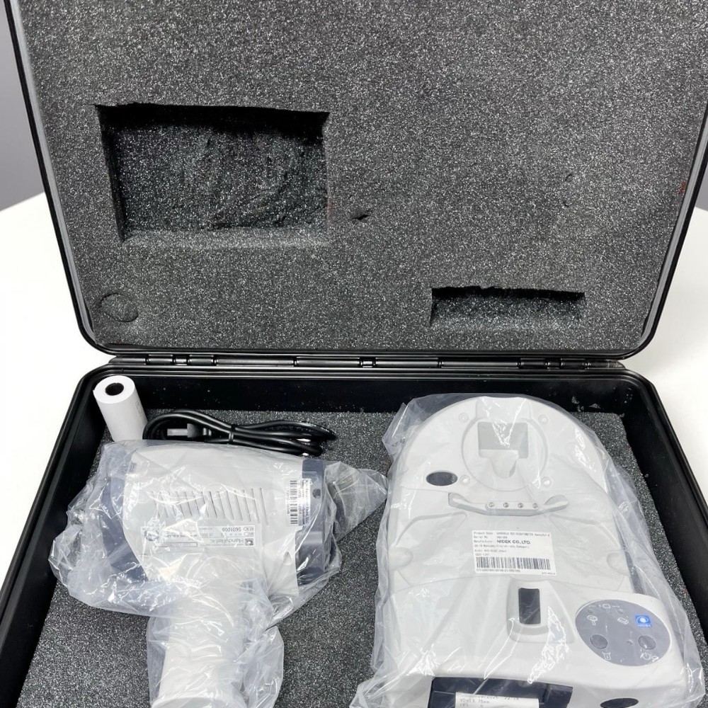 Nidek HandyRef-K Handheld/ Portable Ref/Keratometer with Station, Carrying Case - Used 10 Nidek HandyRef-K Handheld/ Portable Ref/Keratometer with Station, Carrying Case - Used - Image 10