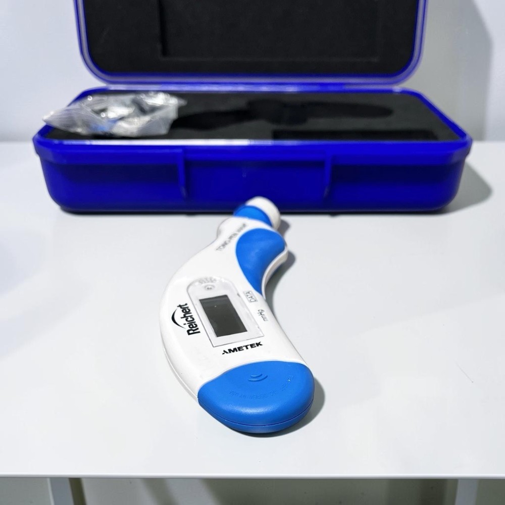 Reichert Avia Quick-Tap Tono-Pen/ Tonometer with Case - Used 4 Reichert Avia Quick-Tap Tono-Pen/ Tonometer with Case - Used - Image 4
