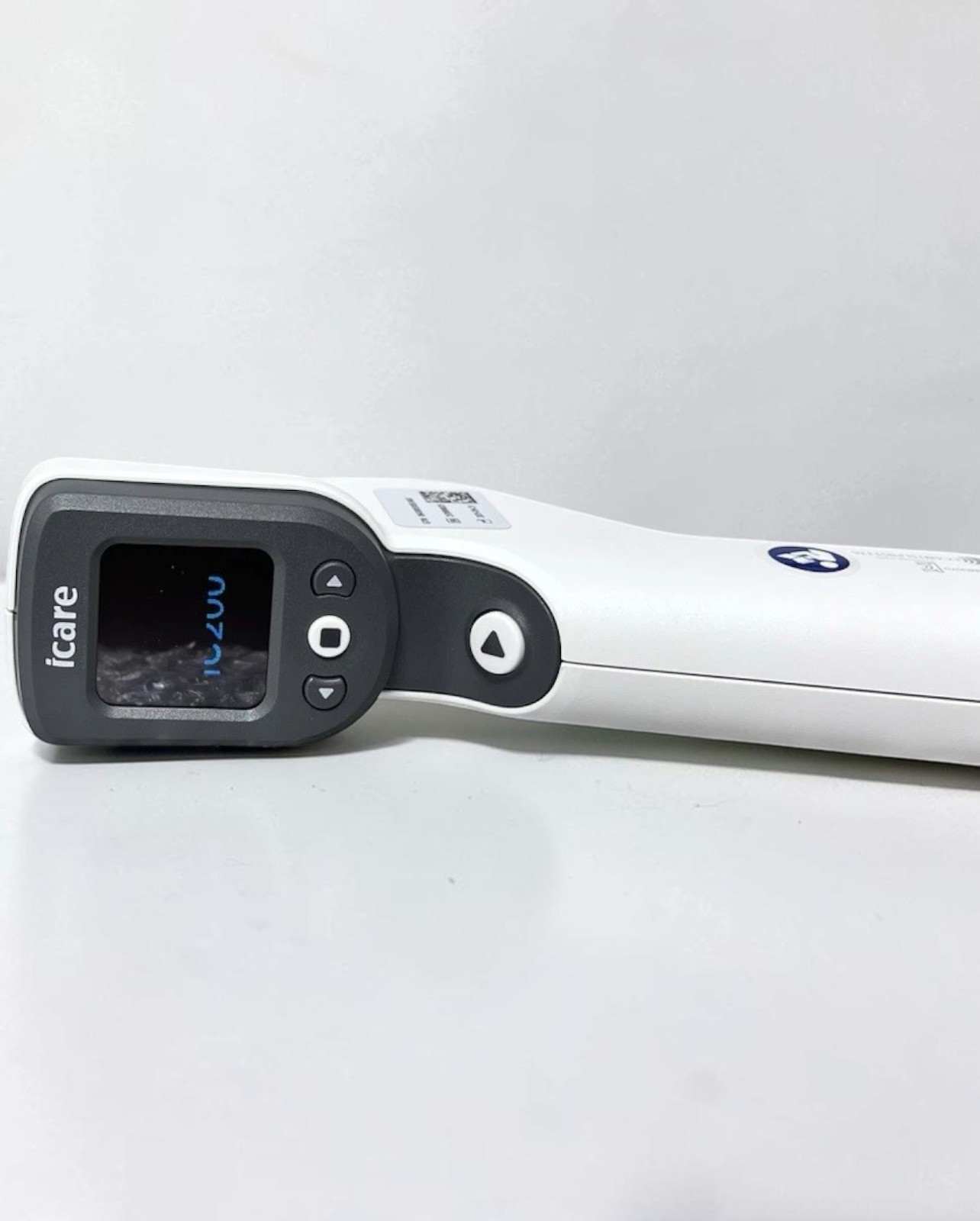 iCare IC200 Tonometer w/ Carrying Case - Used 4 iCare IC200 tonometer used — rear view