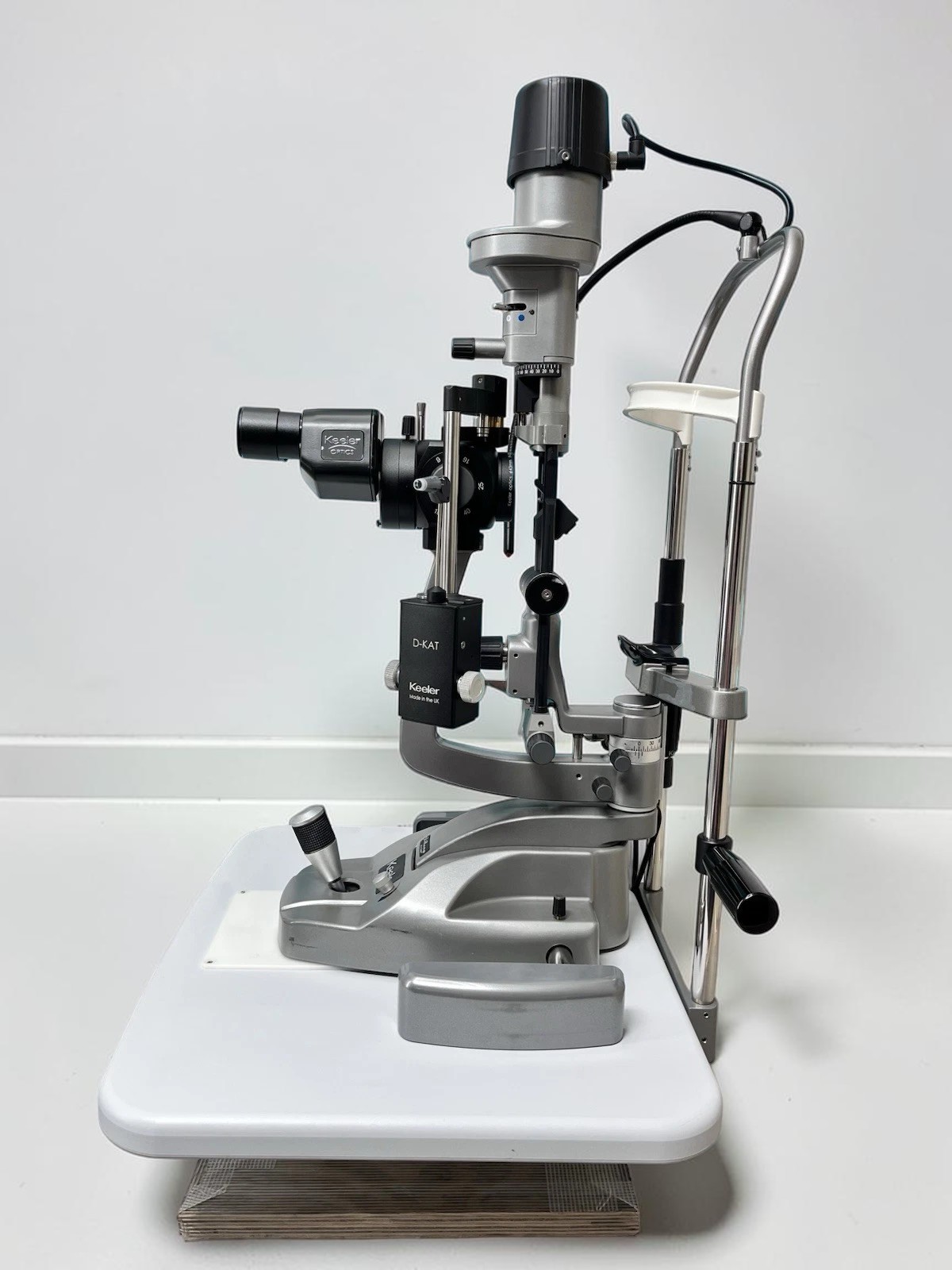 Keeler 40H Slit Lamp w/ D-KAT Tonometer - Used 4 Keeler 40H Slit Lamp w/ D-KAT Tonometer - Used - Image 4