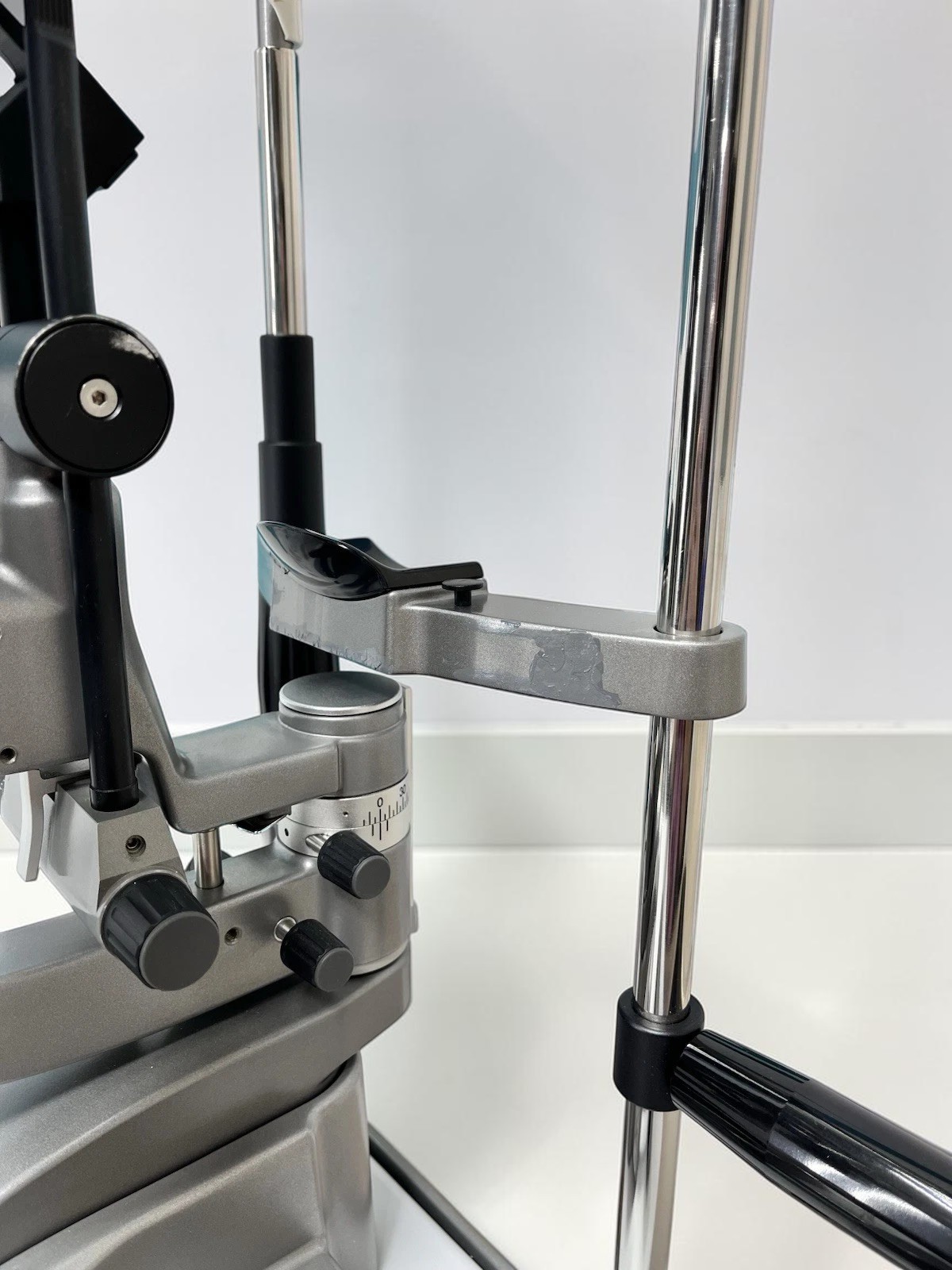 Keeler 40H Slit Lamp w/ D-KAT Tonometer - Used 5 Keeler 40H Slit Lamp w/ D-KAT Tonometer - Used - Image 5
