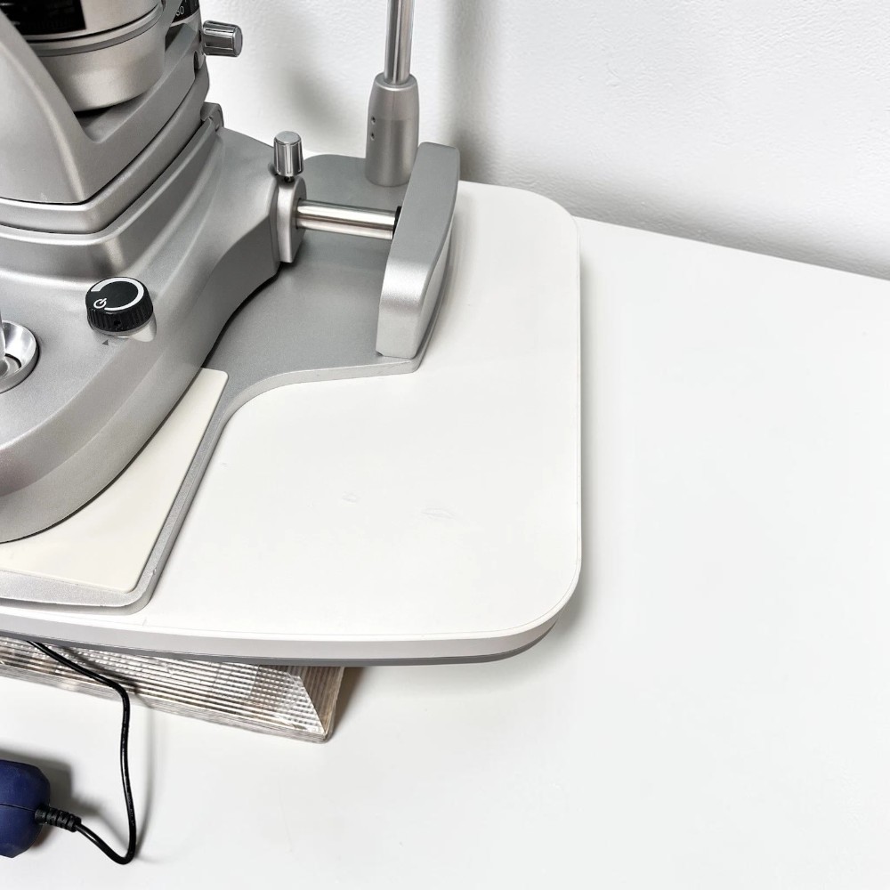 Marco Ultra M2 Slit Lamp w/ CSO Z800 Tonometer - Used 4 Marco Ultra M2 Slit Lamp w/ CSO Z800 Tonometer - Used - Image 4