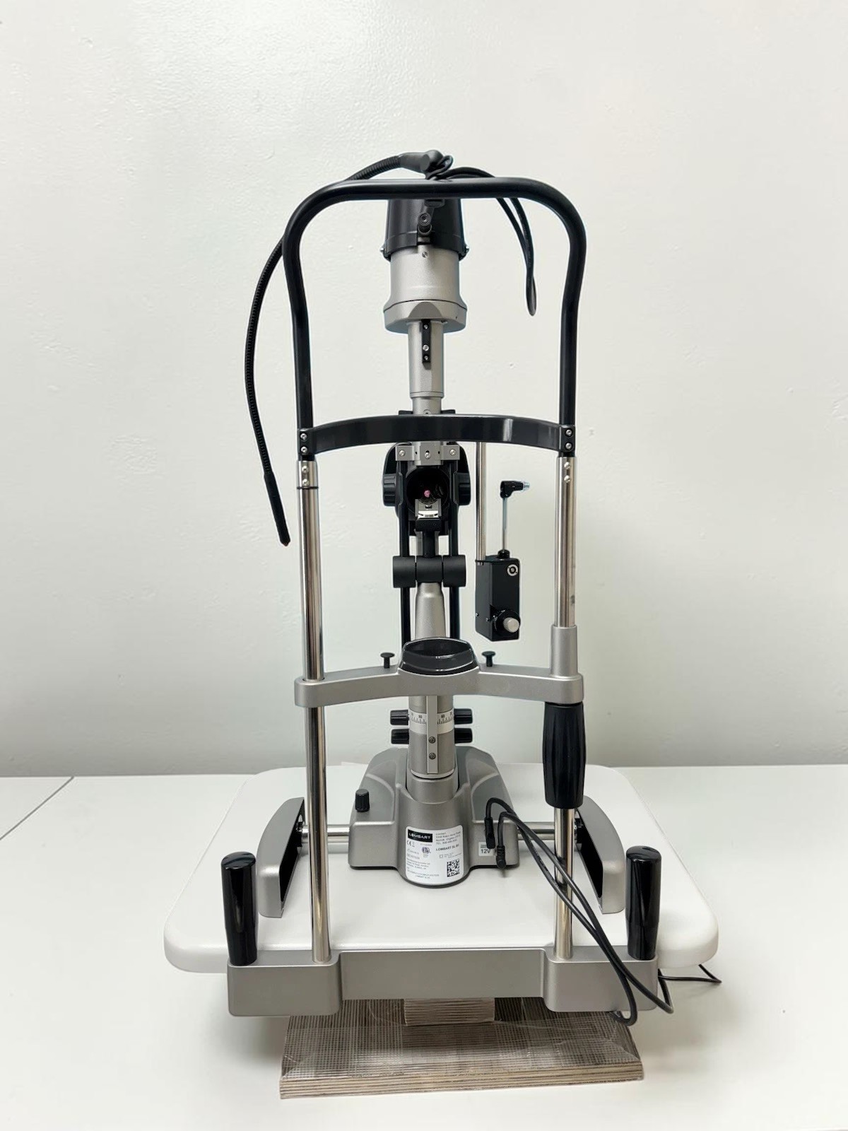 Lombart/ Keeler SL-B3 Slit Lamp with Optilasa R-900 Applanation Tonometer 3 Lombart/ Keeler SL-B3 Slit Lamp with Optilasa R-900 Applanation Tonometer - Image 3