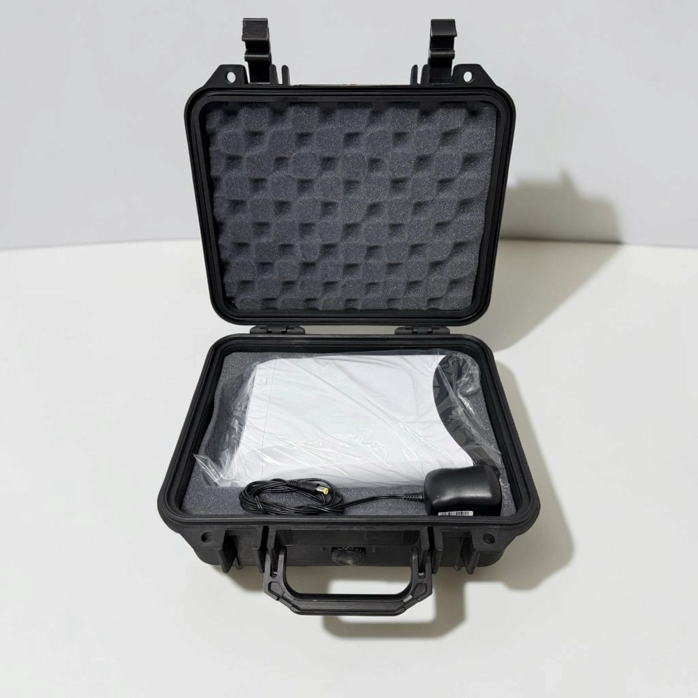 Hillrom/ Welch Allyn RetinaVue 700 Imager Handheld Retinal Camera w/ Case - Used 6 Hillrom/ Welch Allyn RetinaVue 700 Imager Handheld Retinal Camera w/ Case - Used - Image 6