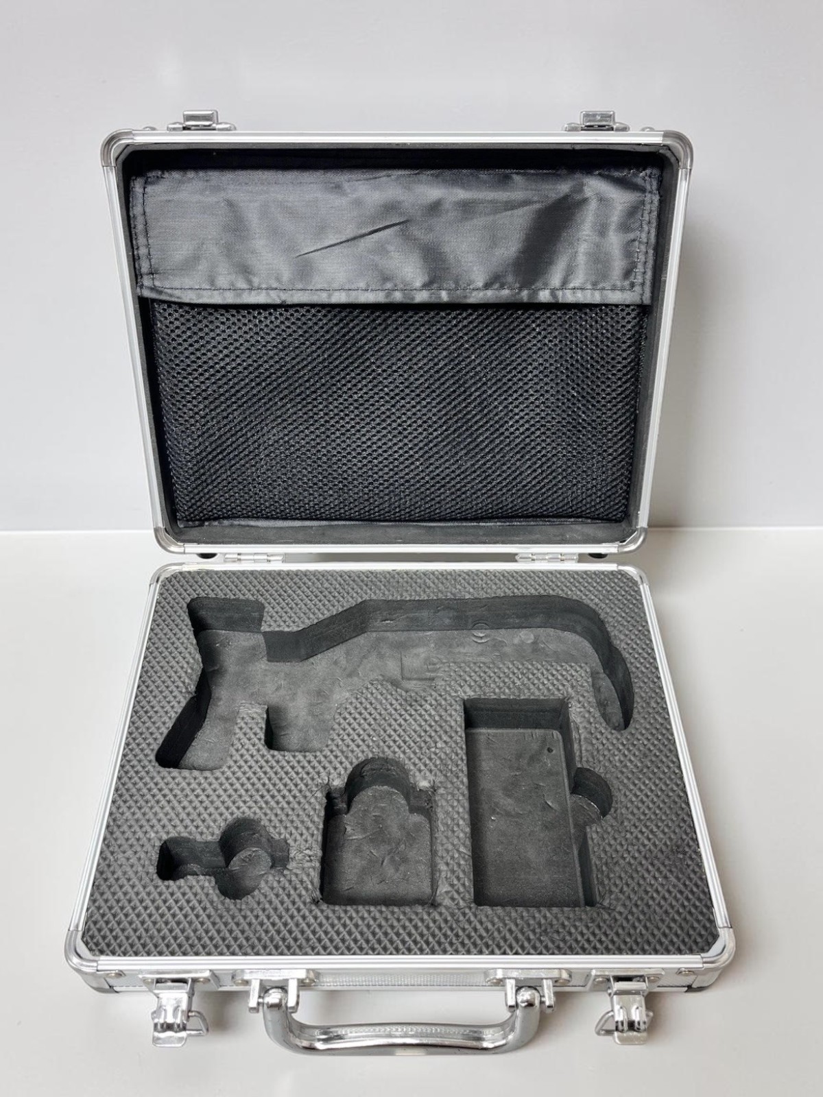 iCare ic100 Tonometer w/ Carrying Case - Used 6 iCare ic100 Tonometer w/ Carrying Case - Used - Image 6