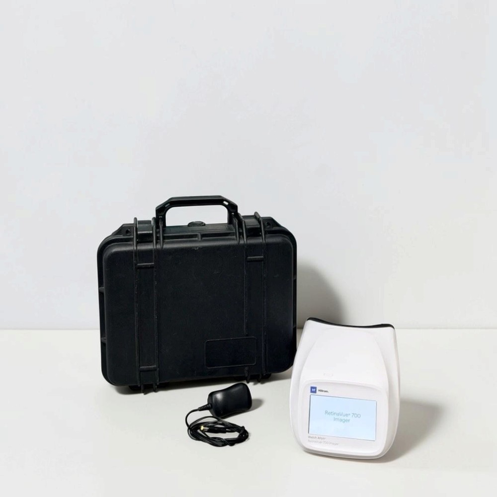 Hillrom/ Welch Allyn RetinaVue 700 Imager Handheld Retinal Camera w/ Case - Used 1 Hillrom/ Welch Allyn RetinaVue 700 Imager Handheld Retinal Camera w/ Case - Used