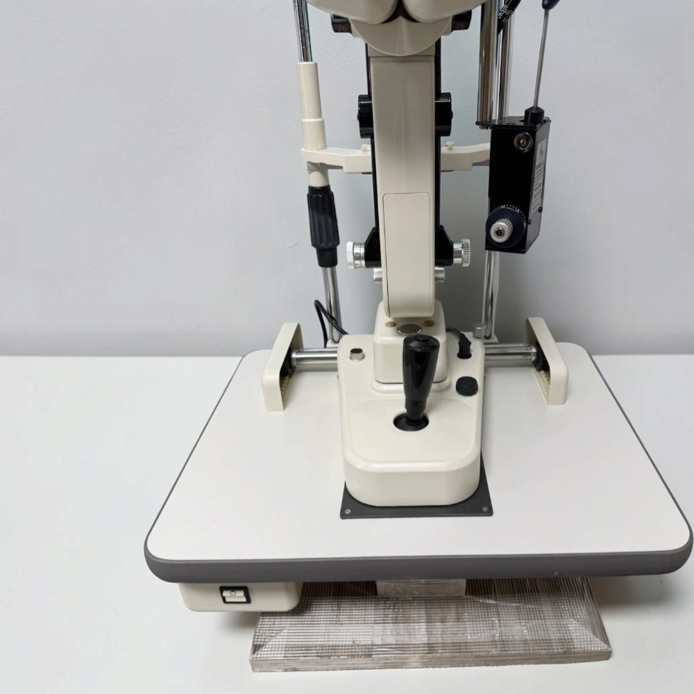 Topcon SL-7E Slit Lamp With Optilasa Tonometer - Used 3 Topcon SL-7E Slit Lamp With Optilasa Tonometer - Used - Image 3