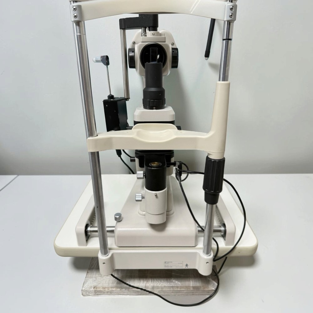 Topcon SL-2G Slit Lamp w/ Optilasa Tonometer - Used 4 Topcon SL-2G Slit Lamp w/ Optilasa Tonometer - Used - Image 4